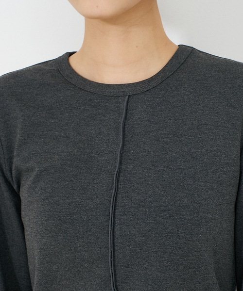 NOMINE（ノミネ）の「フロントラインスリット ロンT（Tシャツ/カットソー・レディース・ブラック/チャコールグレー/レッド/ブルー/ブラウン・フリー）」の22枚目の写真