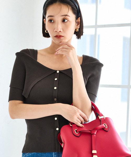 VIS(ビス)の「ビックカラーオフショルハーフスリーブニット(ニット/セーター・レディース・レッド/ベージュ/チャコールグレー・FREE)」の7枚目の写真