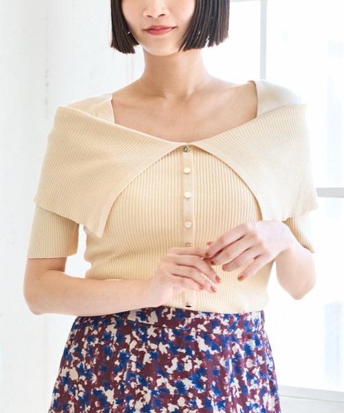 VIS(ビス)の「ビックカラーオフショルハーフスリーブニット(ニット/セーター・レディース・レッド/ベージュ/チャコールグレー・FREE)」の14枚目の写真