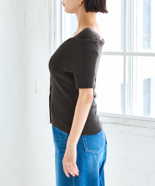 VIS(ビス)の「ビックカラーオフショルハーフスリーブニット(ニット/セーター・レディース・レッド/ベージュ/チャコールグレー・FREE)」の16枚目の写真