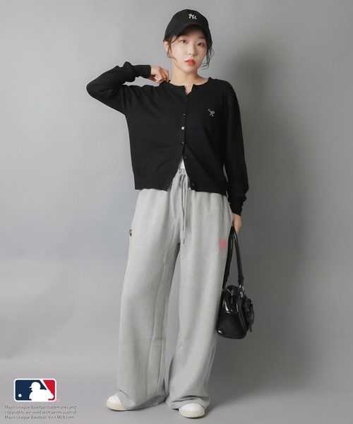 MLB(メジャーリーグベースボール)の「【MLB/メジャーリーグベースボール】裏毛ワイドパンツ / スウェットパンツ / ストレートタイプ /セットアップ対応(スウェットパンツ・レディース・ホワイト/オートミール/グレー/ブラック/ネイビー・ONESIZE)」の21枚目の写真