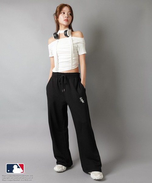 MLB(メジャーリーグベースボール)の「【MLB/メジャーリーグベースボール】裏毛ワイドパンツ / スウェットパンツ / ストレートタイプ /セットアップ対応(スウェットパンツ・レディース・ホワイト/オートミール/グレー/ブラック/ネイビー・ONESIZE)」の20枚目の写真