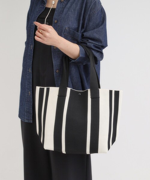 SHOO・LA・RUE（シューラルー）の「ニットトートバッグ（トートバッグ・レディース・ブラック系3/ダークブラウン系5/ブラック系2/ブラウン系その他4・00）」の5枚目の写真