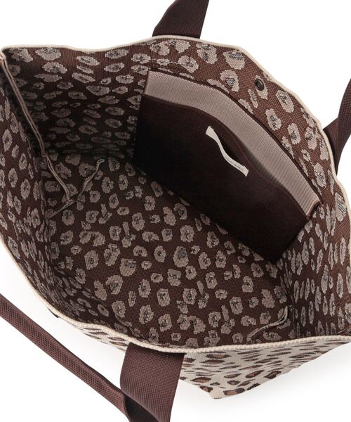 SHOO・LA・RUE（シューラルー）の「ニットトートバッグ（トートバッグ・レディース・ブラック系3/ダークブラウン系5/ブラック系2/ブラウン系その他4・00）」の21枚目の写真