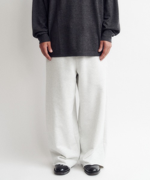 DIGAWEL(ディガウェル)の「Wide sweatpants(スウェットパンツ・メンズ・ヘザーグレー/グレー/ブラック・2)」の15枚目の写真