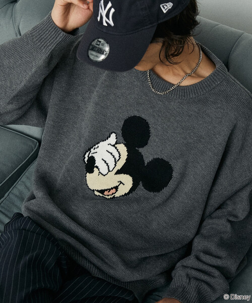 Disney（ディズニー）の「PUBLUX/パブリュクス 別注 MICKEY MOUSE FACE KNIT/ミッキーマウスジャガードニット(限定展開)（ニット/セーター・メンズ・イエロー/チャコールグレー/ライトグレー・SMALL/MEDIUM/LARGE）」の2枚目の写真