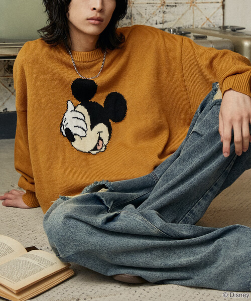 Disney（ディズニー）の「PUBLUX/パブリュクス 別注 MICKEY MOUSE FACE KNIT/ミッキーマウスジャガードニット(限定展開)（ニット/セーター・メンズ・イエロー/チャコールグレー/ライトグレー・SMALL/MEDIUM/LARGE）」の4枚目の写真