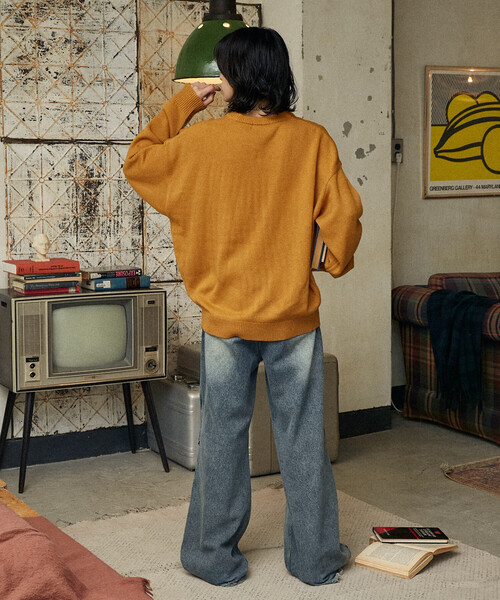 Disney（ディズニー）の「PUBLUX/パブリュクス 別注 MICKEY MOUSE FACE KNIT/ミッキーマウスジャガードニット(限定展開)（ニット/セーター・メンズ・イエロー/チャコールグレー/ライトグレー・SMALL/MEDIUM/LARGE）」の11枚目の写真