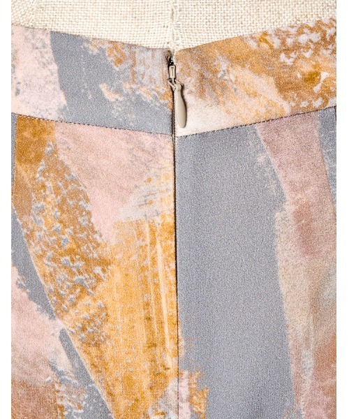 RUMCHE（ラムシェ）の「Wing Panel Print Skirt / ウィングパネルプリントスカート（スカート・レディース・ネイビー/ライトグレー・SMALL）」の6枚目の写真