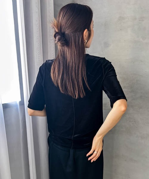 LAUTREAMONT(ロートレアモン)の「【WEB限定】シアーベロアカットソー(Tシャツ/カットソー・レディース・ブルー/ブラック/ブラウン/オフホワイト・9号)」の14枚目の写真