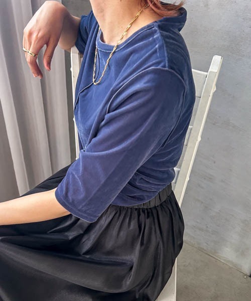 LAUTREAMONT(ロートレアモン)の「【WEB限定】シアーベロアカットソー(Tシャツ/カットソー・レディース・ブルー/ブラック/ブラウン/オフホワイト・9号)」の21枚目の写真