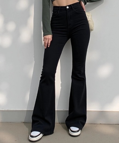 cammie(キャミー)の「ハイウエストフレアパンツ(その他パンツ・レディース・ブラック・L/M)」の3枚目の写真