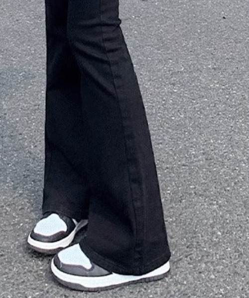 cammie(キャミー)の「ハイウエストフレアパンツ(その他パンツ・レディース・ブラック・L/M)」の8枚目の写真