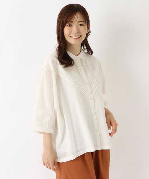 one'sterrace(ワンズテラス)の「刺繍切替ブラウス(シャツ/ブラウス・レディース・ブラック系8/アイボリー系8/グレー系その他7・02)」の1枚目の写真