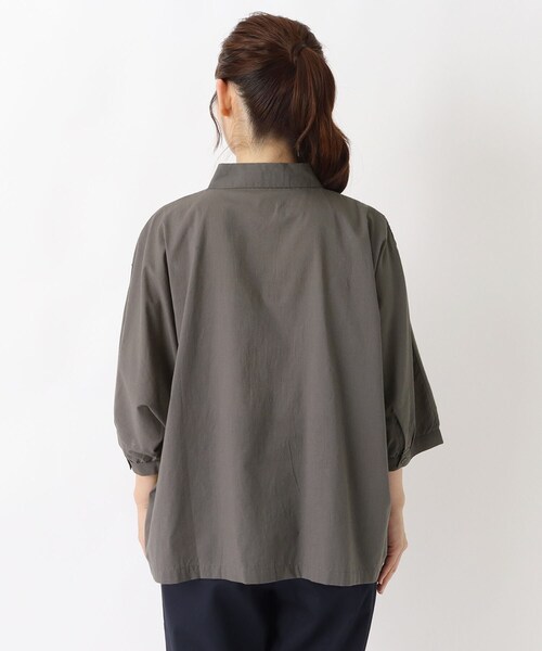 one'sterrace(ワンズテラス)の「刺繍切替ブラウス(シャツ/ブラウス・レディース・ブラック系8/アイボリー系8/グレー系その他7・02)」の6枚目の写真