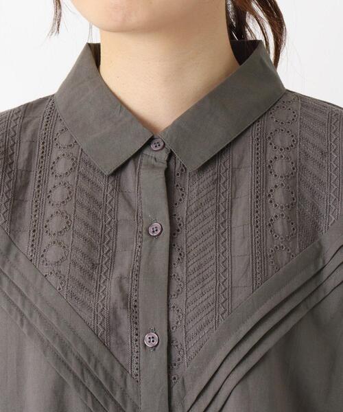 one'sterrace(ワンズテラス)の「刺繍切替ブラウス(シャツ/ブラウス・レディース・ブラック系8/アイボリー系8/グレー系その他7・02)」の7枚目の写真