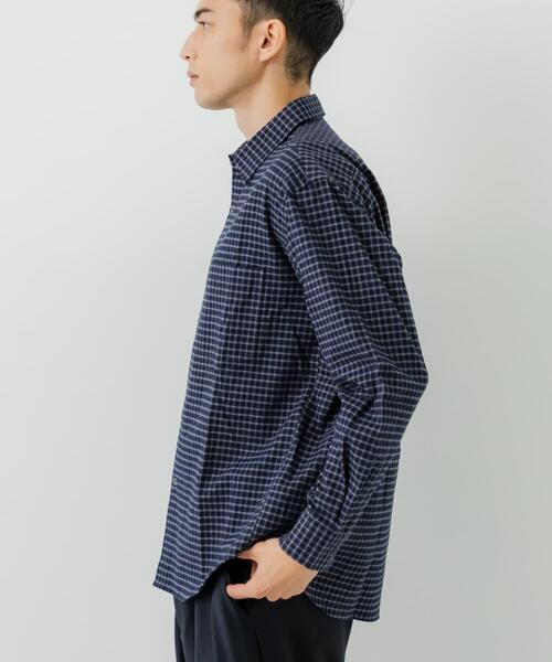 URBAN RESEARCH（アーバンリサーチ）の「『UR TECH』Brushed Cotton Shirts（シャツ/ブラウス・メンズ・オフホワイト/チャコールグレー/ネイビー/ブルー系その他・SMALL/MEDIUM/LARGE）」の14枚目の写真
