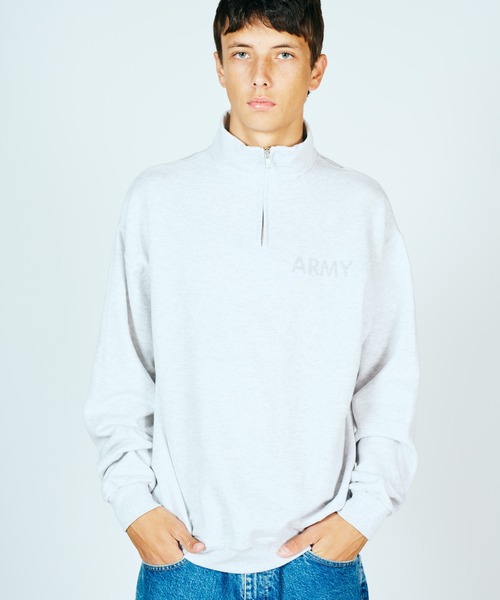 JERZEES(ジャージーズ)の「JERZEES / ジャージーズ ARMY STAND QUARTER-ZIP SWEAT アーミー プリント ハーフジップ スウェット(スウェット・メンズ・ライトグレー/ブラック・MEDIUM/LARGE/X-LARGE)」の4枚目の写真