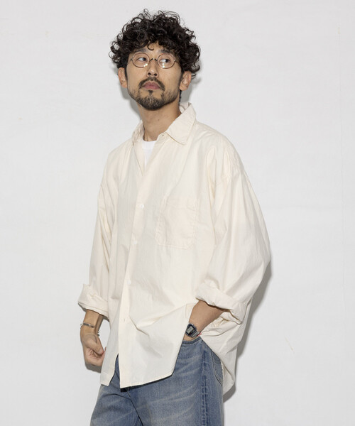 HINSON（ヒンソン）の「HINSON/ヒンソン レギュラーカラー ブロード ロングスリーブシャツ（シャツ/ブラウス・メンズ・オフホワイト/ブラック/ホワイト・SMALL/LARGE/MEDIUM）」の4枚目の写真