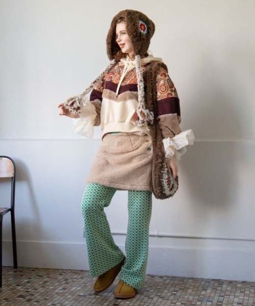 チャイハネ(チャイハネ)の「【チャイハネ】ボアウズ サボシューズ(その他シューズ・レディース・ベージュ/マスタード/ネイビー・L/M)」の9枚目の写真