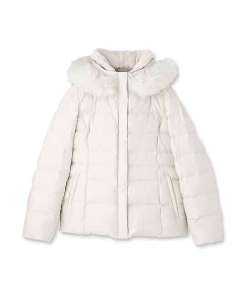 INDIVI（インディヴィ）の「【名品／撥水／抗菌防臭】ショート丈リサイクルダウンコート（ダウンジャケット/コート・レディース・アイボリー/ブラック/ベージュ/ネイビー・03/05/07/12/13/15 /17/19/36/38/40）」の5枚目の写真