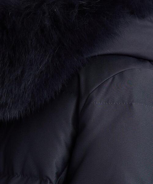 INDIVI（インディヴィ）の「【名品／撥水／抗菌防臭】ショート丈リサイクルダウンコート（ダウンジャケット/コート・レディース・アイボリー/ブラック/ベージュ/ネイビー・03/05/07/12/13/15 /17/19/36/38/40）」の21枚目の写真