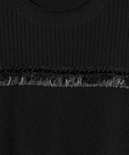 UNITED ARROWS(ユナイテッドアローズ)の「ブレイド プルオーバー ニット(ニット/セーター・レディース・ブラック/ネイビー・FREE)」の18枚目の写真