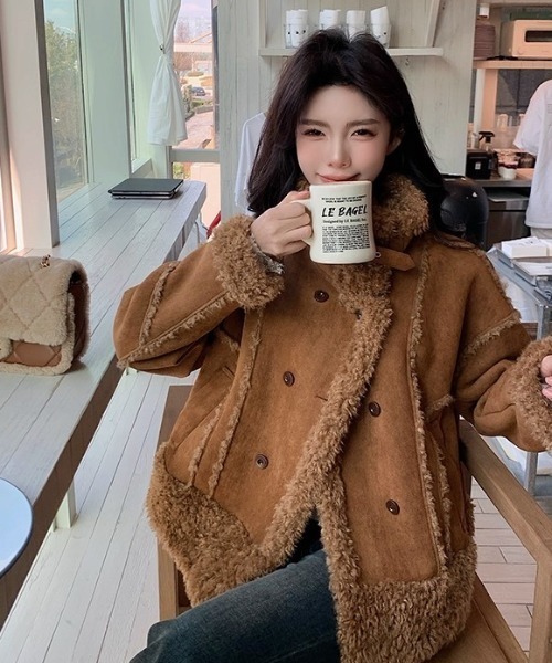 セール】ダブルボタン×毛皮切替ショートジャケット（ムートンコート