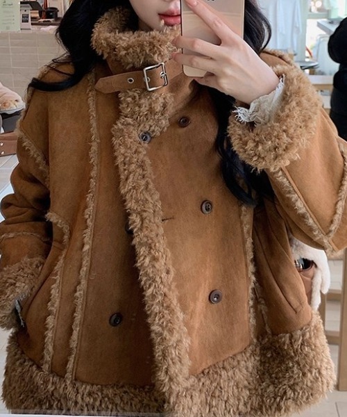 セール】ダブルボタン×毛皮切替ショートジャケット（ムートンコート