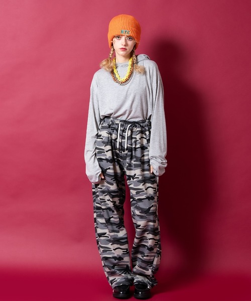 a.p.o.v.(エーピーオービー)の「a.p.o.v. ストレッチジャージー指穴フーディーカットソー(Tシャツ/カットソー・メンズ・ブラック/ホワイト/グレー・ONESIZE)」の6枚目の写真
