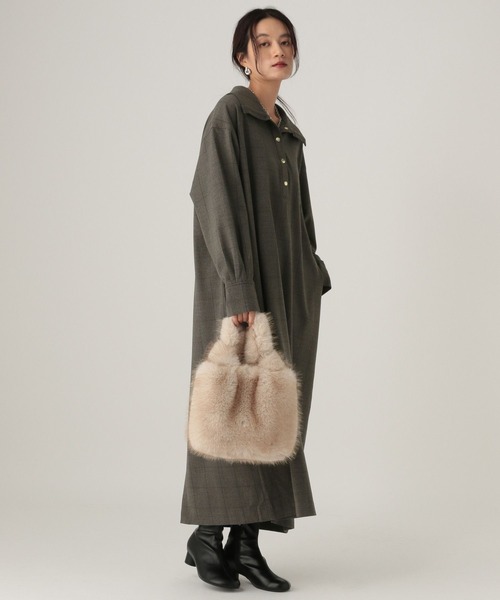 Elura（エルーラ）の「スリムウォームスキッパーワンピース/605970（ワンピース・レディース・チャコールグレー/ブラック/ネイビー・FREE）」の11枚目の写真