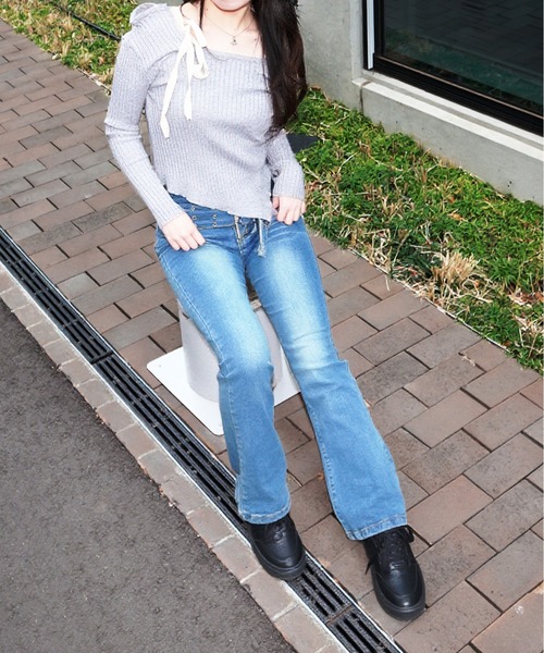 JilLA(ジルア)の「Ribbed Knit Shoulder Ribbon Tops / リブニットショルダーリボントップス(ニット/セーター・レディース・ブラック/グレー・FREE)」の9枚目の写真