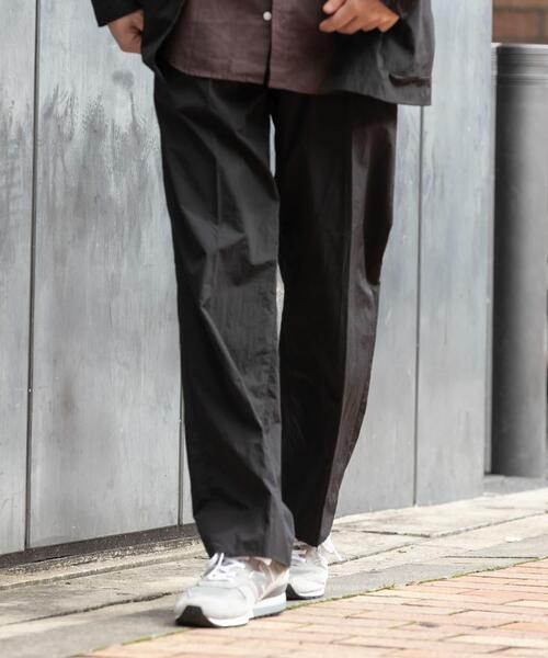 URBAN RESEARCH ROSSO MEN（アーバンリサーチロッソメン）の「3H Dry Fabricナイロンリラックスパンツ（その他パンツ・メンズ・ブラック/ネイビー・MEDIUM/X-LARGE/LARGE）」の3枚目の写真