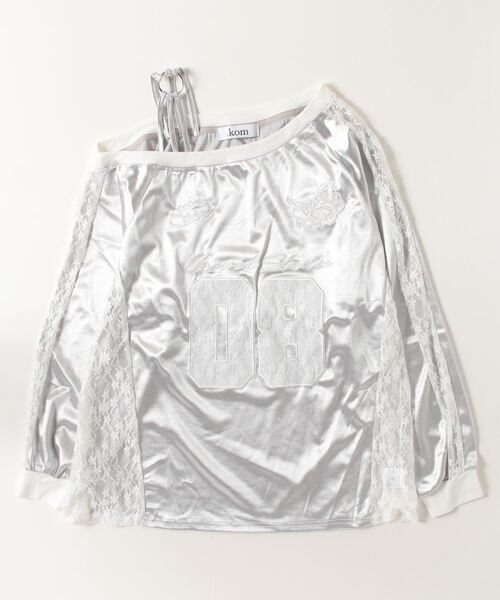 .KOM(ドットコム)の「『.KOM/ドットケーオーエム』ナンバーオフショルダー長袖トップス【GC】(Tシャツ/カットソー・レディース・ブラック/シルバー・FREE)」の12枚目の写真