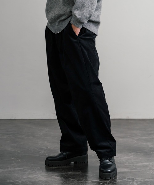 Audience（オーディエンス）の「Upscape Audience アップスケープオーディエンス 日本製 国産14WALEコーデュロイマンチェスター2タックイージーワイドパンツ AUD3643（スラックス・メンズ・スミクロ/ライトブラウン/ブラック/ダークブラウン・M/L/XL）」の6枚目の写真