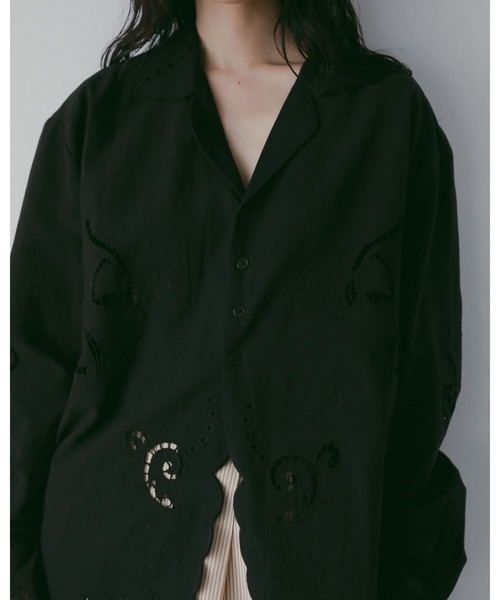 anuke（アンヌーク）の「Cutwork Opencollar Shirts（シャツ/ブラウス・レディース・ホワイト/ブラック・FREE）」の5枚目の写真
