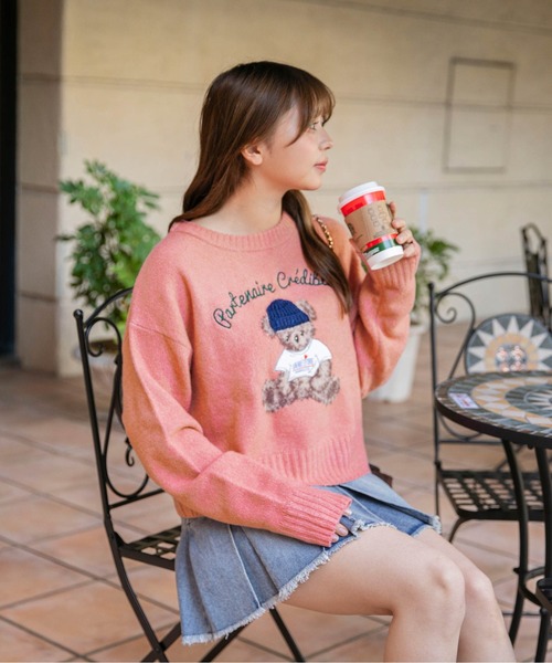 GORGE(ゴージ)の「《ショート丈×くま刺繍》レディース ニット トップス ニット帽付きモチーフ 秋冬(ニット/セーター・レディース・アイボリー/ネイビー/ブラウン/ピンク/ボルドー・F)」の7枚目の写真
