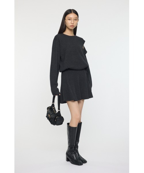 MOUSSY（マウジー）の「TIED RIBBON セーター & ミニスカート（ワンピース・レディース・レッド/チャコールグレー/ブラック・1/2）」の6枚目の写真