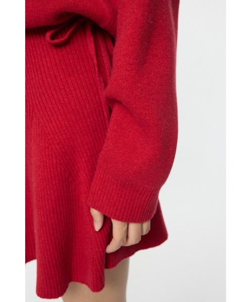 MOUSSY（マウジー）の「TIED RIBBON セーター & ミニスカート（ワンピース・レディース・レッド/チャコールグレー/ブラック・1/2）」の18枚目の写真