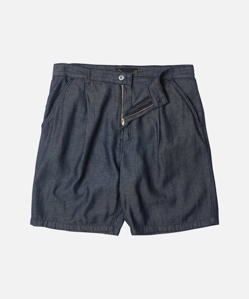 FRIZMWORKS(フリズムワークス)の「LINEN DENIM ONE TUCK BERMUDA PANTS _ INDIGO(その他パンツ・レディース・その他・MEDIUM/LARGE/X-LARGE)」の1枚目の写真