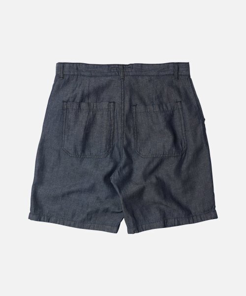 FRIZMWORKS(フリズムワークス)の「LINEN DENIM ONE TUCK BERMUDA PANTS _ INDIGO(その他パンツ・レディース・その他・MEDIUM/LARGE/X-LARGE)」の3枚目の写真