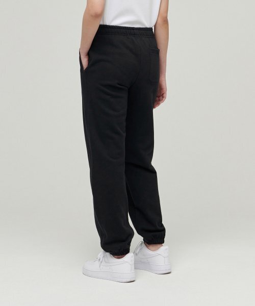 MUSINSA STANDARD WOMAN（ムシンサスタンダードウーマン）の「レディーススウェットパンツ[ブラック]（スウェットパンツ・レディース・その他・SMALL/MEDIUM/LARGE/X-SMALL）」の2枚目の写真