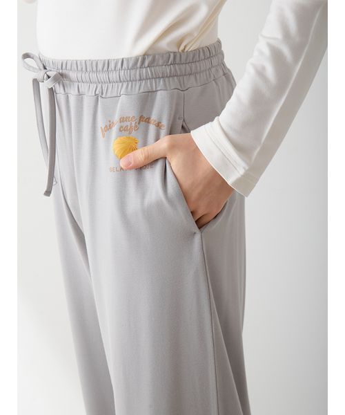 gelato pique(ジェラートピケ)の「【HOMME】クッキーワンポイントプリントロングパンツ(ルームウェア/パジャマ・メンズ・グレー/ネイビー・M/L)」の11枚目の写真