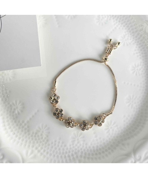 tone（トーン）の「【88eighty-eight】キラキラフラワーゴールドビジューブレスレット【import】(MA)（ブレスレット・レディース・ゴールド・FREE）」の5枚目の写真