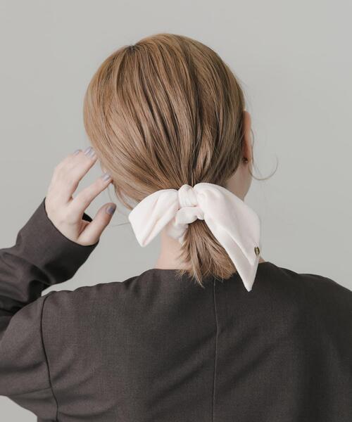 SMELLY（スメリー）の「ベロアリボンシュシュ（シュシュ・レディース・ダークブラウン/アイボリー・-）」の15枚目の写真