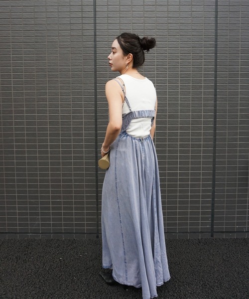 Ameri（アメリ）の「LACE DOCKING TENCEL DENIM FLARE DRESS（ワンピース・レディース・パープル/ブラック・SMALL/MEDIUM）」の7枚目の写真