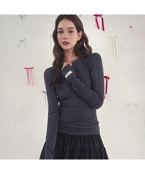 Vivacious(ビバシャス)の「Everyday Cozy Tee_6Colors(Tシャツ/カットソー・レディース・モカ/ブラック/スカイブルー/アイボリー/グレー/チャコール・SMALL/MEDIUM)」の4枚目の写真