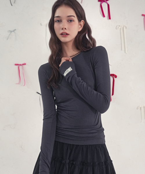Vivacious(ビバシャス)の「Everyday Cozy Tee_6Colors(Tシャツ/カットソー・レディース・モカ/ブラック/スカイブルー/アイボリー/グレー/チャコール・SMALL/MEDIUM)」の10枚目の写真