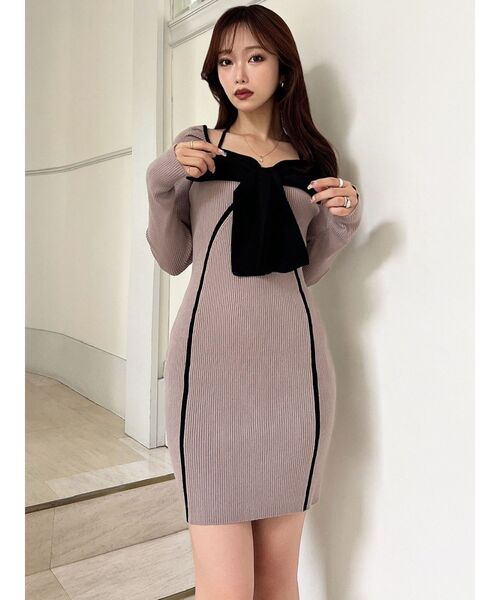 RESEXXY（リゼクシー）の「バイカラーフロントリボンニットミニワンピース（ワンピース・レディース・ベージュ/ブルー/ブラック・FREE）」の7枚目の写真