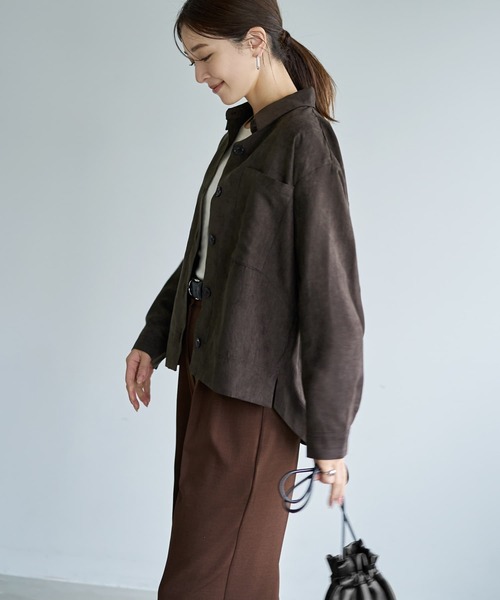 STYLE DELI(スタイルデリ)の「【LUXE】ライトスエードシャツ型ジャケット(シャツ/ブラウス・レディース・ダークブラウン系/ライトブラウン・FREE)」の11枚目の写真
